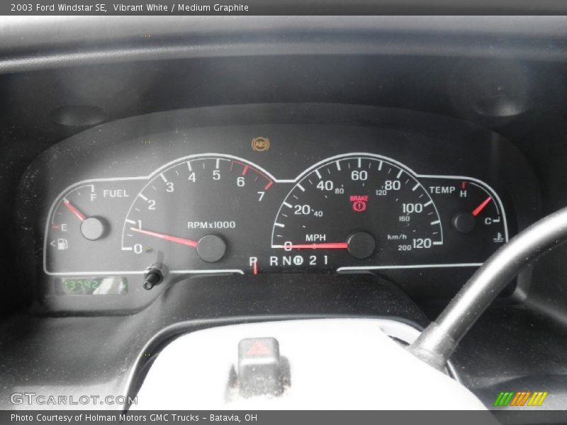 Vibrant White / Medium Graphite 2003 Ford Windstar SE