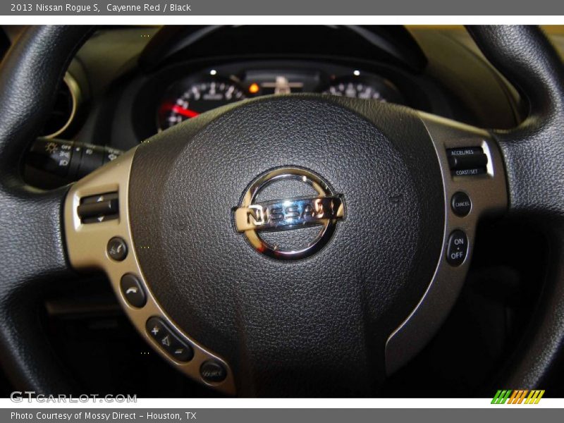 Cayenne Red / Black 2013 Nissan Rogue S