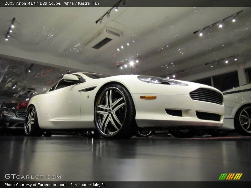 White / Kestrel Tan 2005 Aston Martin DB9 Coupe