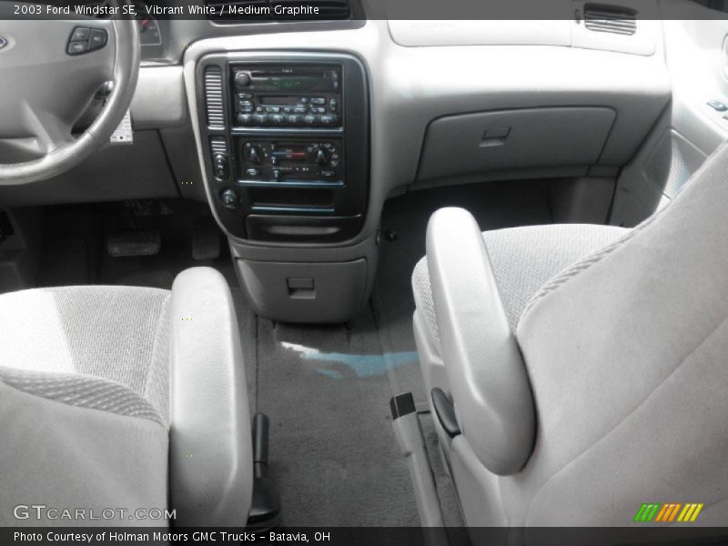 Vibrant White / Medium Graphite 2003 Ford Windstar SE