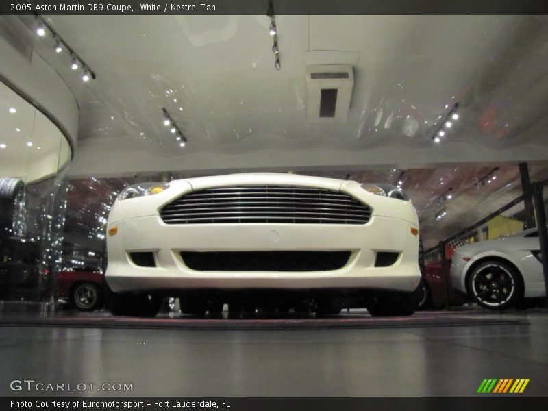 White / Kestrel Tan 2005 Aston Martin DB9 Coupe