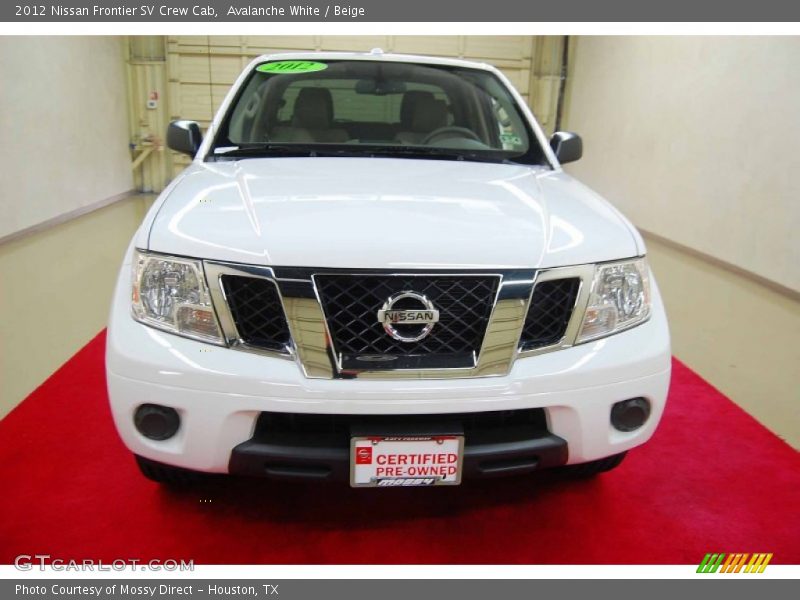 Avalanche White / Beige 2012 Nissan Frontier SV Crew Cab