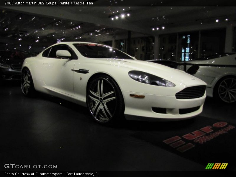 White / Kestrel Tan 2005 Aston Martin DB9 Coupe