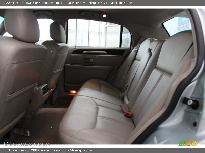 Rear Seat of 2007 Town Car Signature Limited