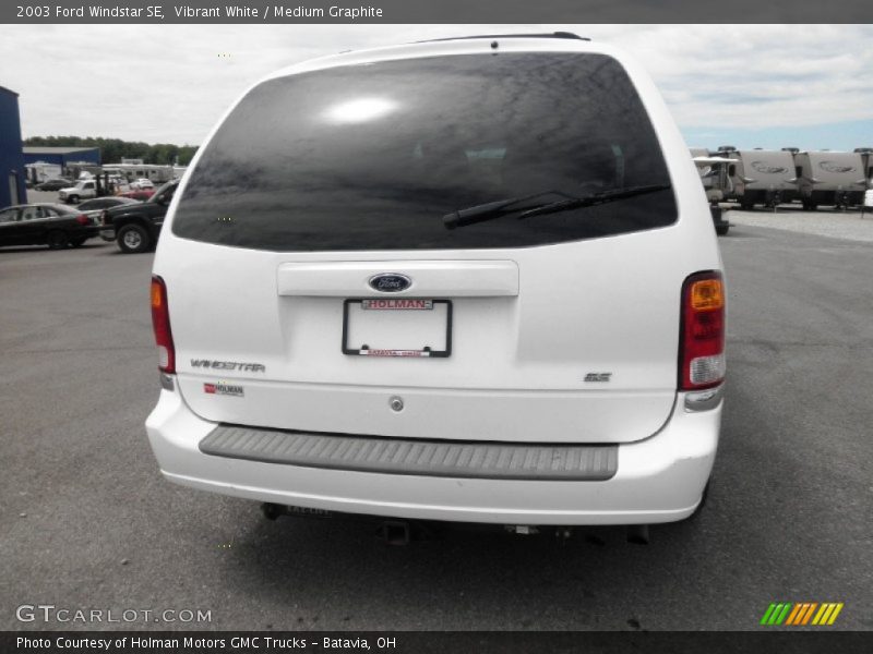 Vibrant White / Medium Graphite 2003 Ford Windstar SE