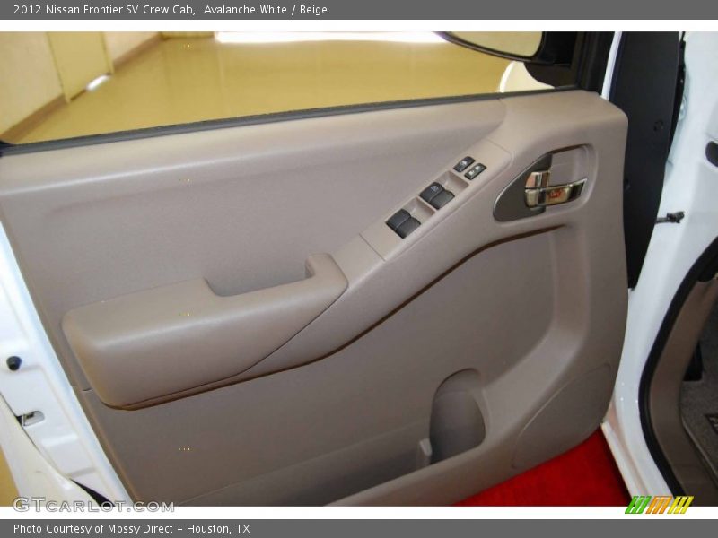 Avalanche White / Beige 2012 Nissan Frontier SV Crew Cab