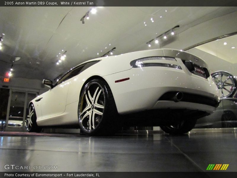 White / Kestrel Tan 2005 Aston Martin DB9 Coupe