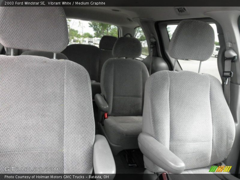 Vibrant White / Medium Graphite 2003 Ford Windstar SE