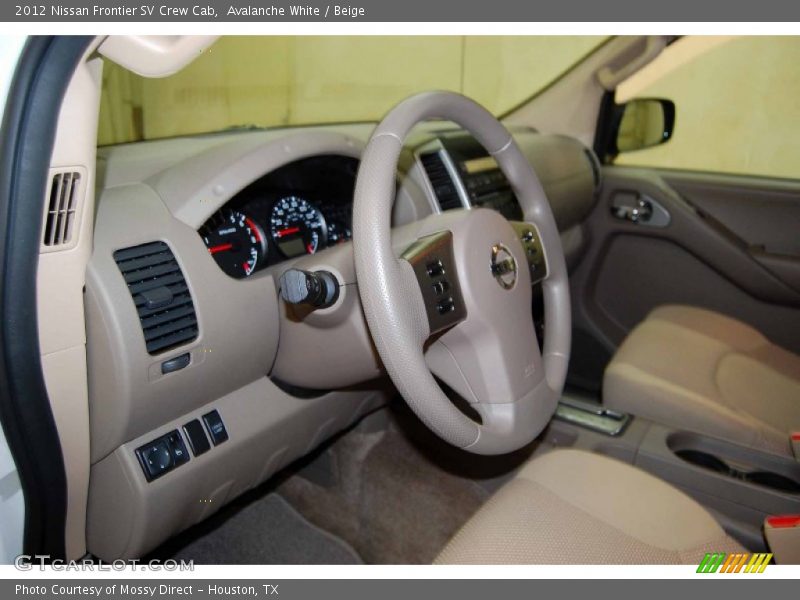 Avalanche White / Beige 2012 Nissan Frontier SV Crew Cab