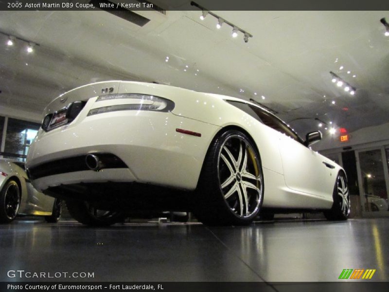 White / Kestrel Tan 2005 Aston Martin DB9 Coupe
