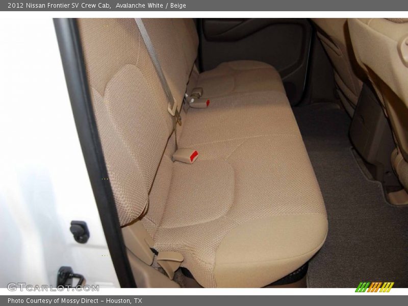 Avalanche White / Beige 2012 Nissan Frontier SV Crew Cab