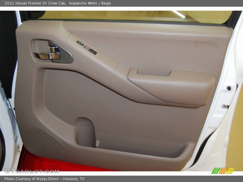 Avalanche White / Beige 2012 Nissan Frontier SV Crew Cab
