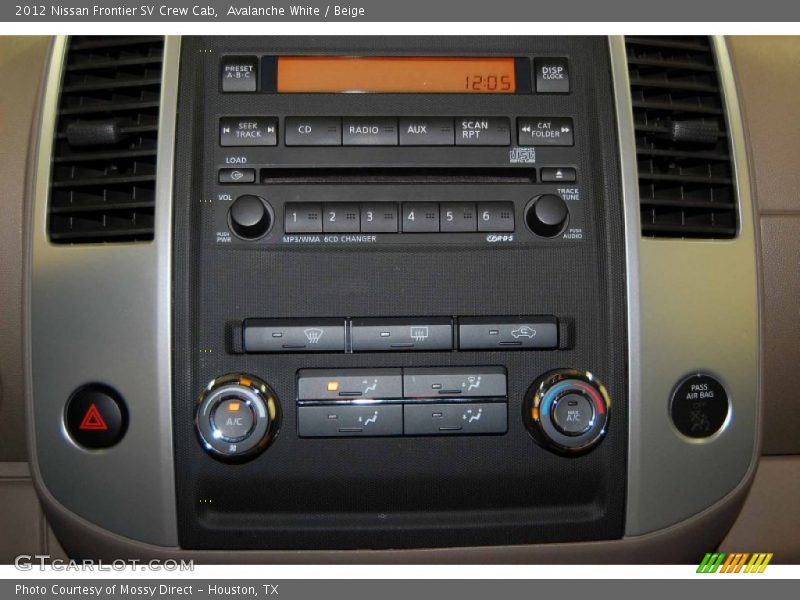 Avalanche White / Beige 2012 Nissan Frontier SV Crew Cab