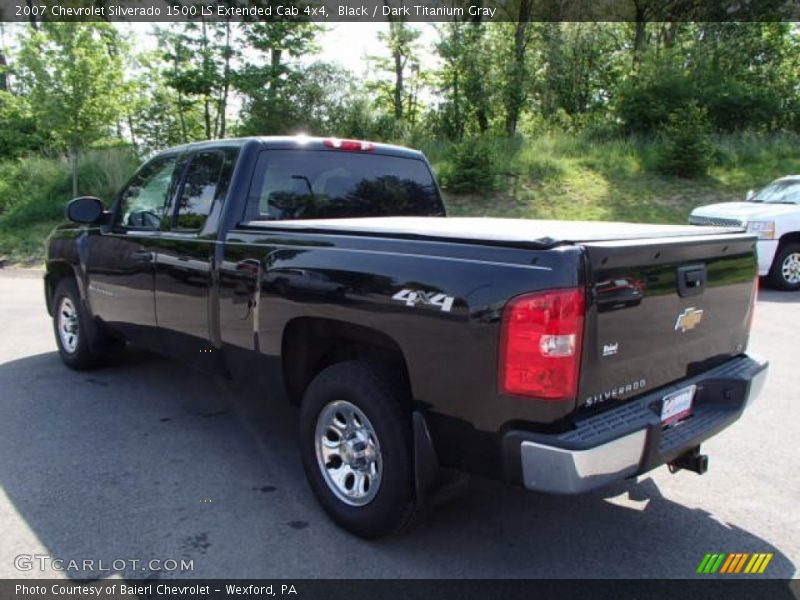 Black / Dark Titanium Gray 2007 Chevrolet Silverado 1500 LS Extended Cab 4x4