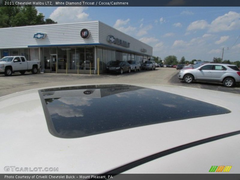 White Diamond Tricoat / Cocoa/Cashmere 2011 Chevrolet Malibu LTZ
