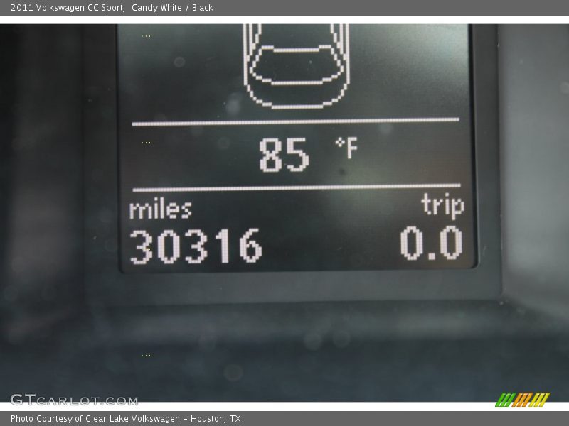 Candy White / Black 2011 Volkswagen CC Sport