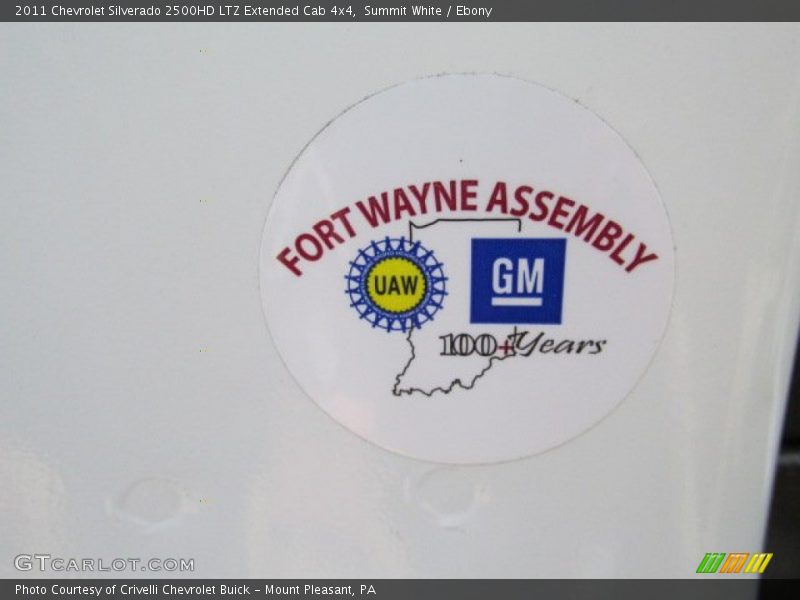 Summit White / Ebony 2011 Chevrolet Silverado 2500HD LTZ Extended Cab 4x4