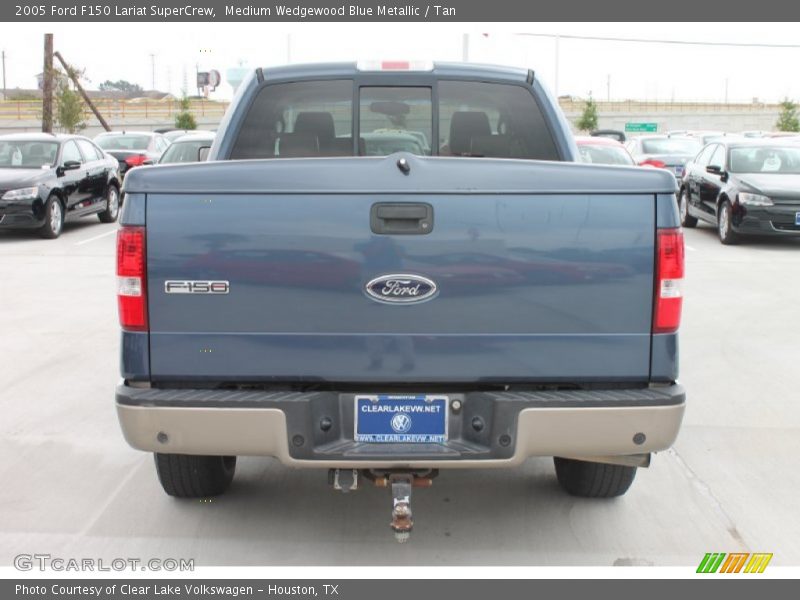 Medium Wedgewood Blue Metallic / Tan 2005 Ford F150 Lariat SuperCrew