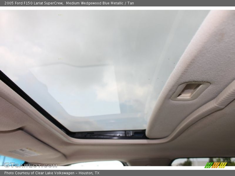 Medium Wedgewood Blue Metallic / Tan 2005 Ford F150 Lariat SuperCrew