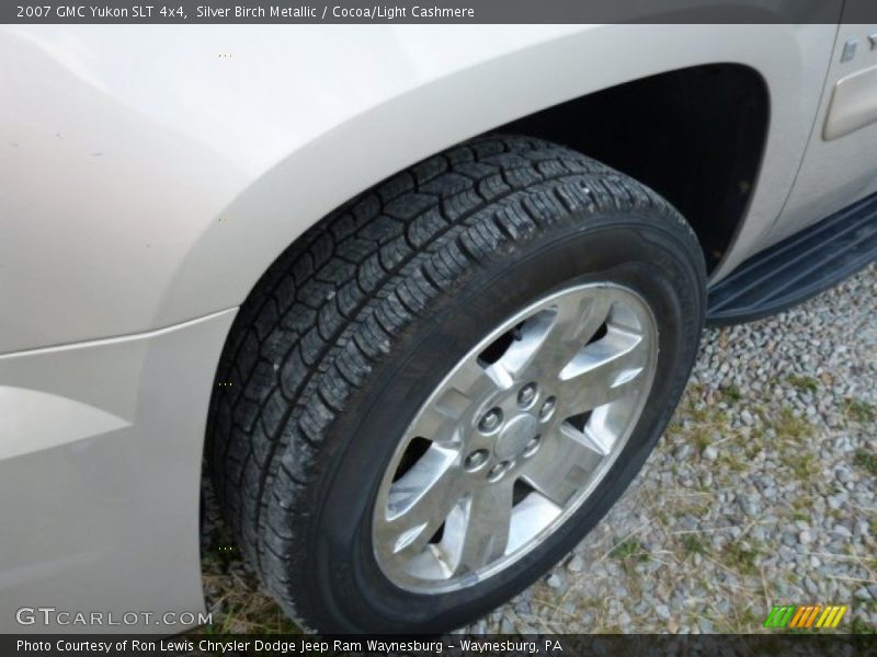 Silver Birch Metallic / Cocoa/Light Cashmere 2007 GMC Yukon SLT 4x4