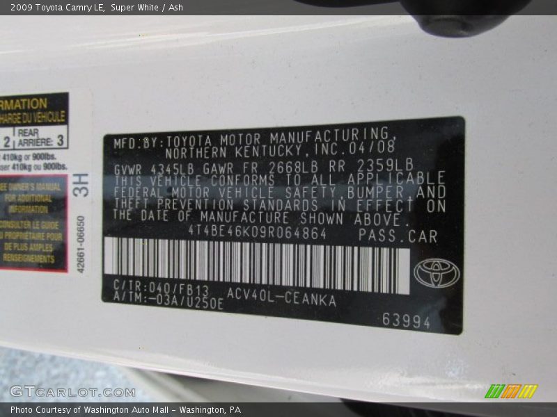 Super White / Ash 2009 Toyota Camry LE