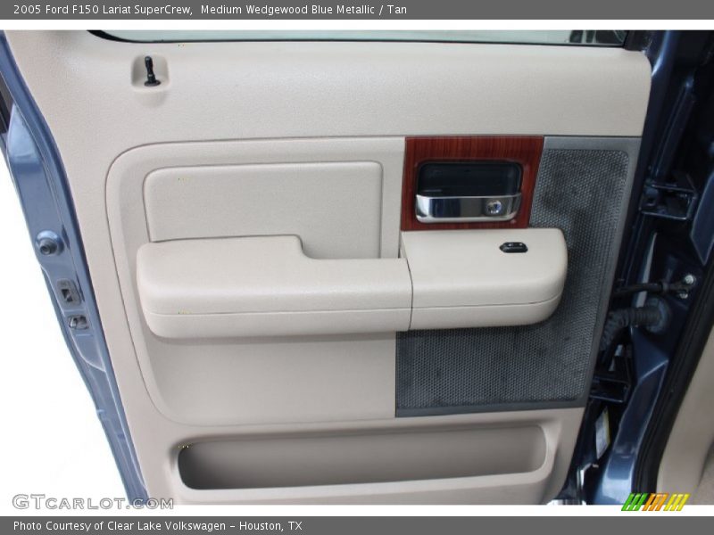Medium Wedgewood Blue Metallic / Tan 2005 Ford F150 Lariat SuperCrew