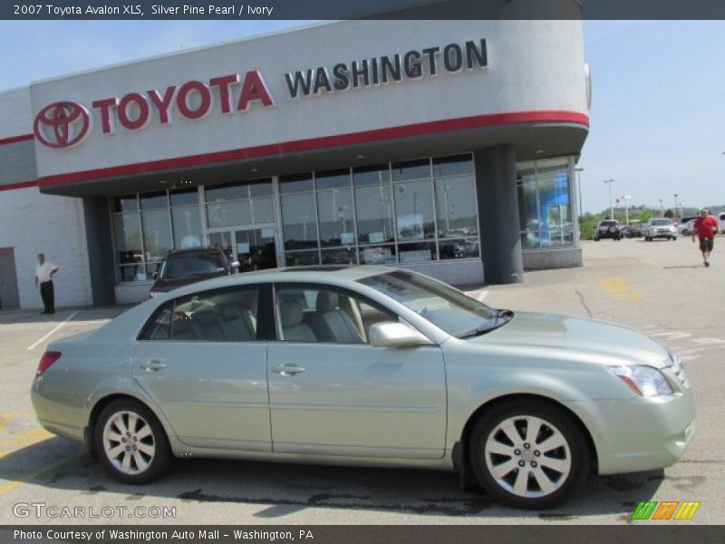 Silver Pine Pearl / Ivory 2007 Toyota Avalon XLS