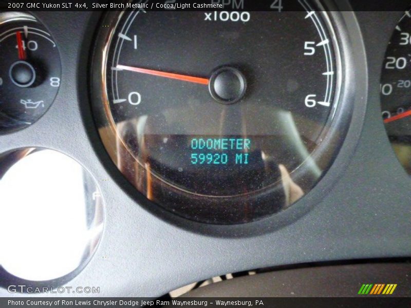 Silver Birch Metallic / Cocoa/Light Cashmere 2007 GMC Yukon SLT 4x4