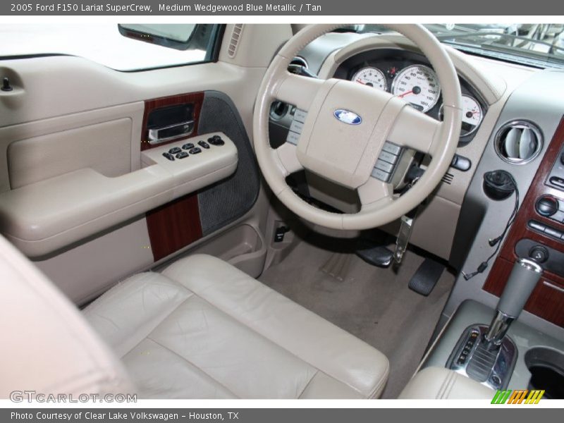 Medium Wedgewood Blue Metallic / Tan 2005 Ford F150 Lariat SuperCrew