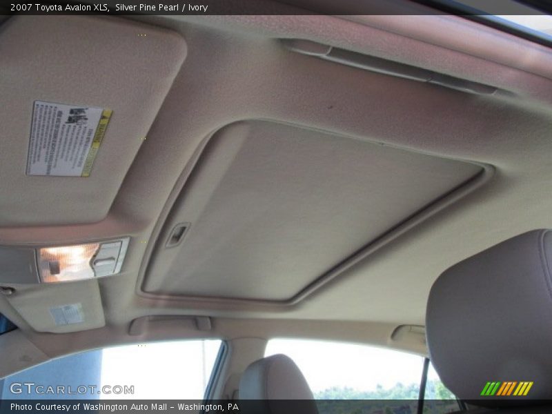 Silver Pine Pearl / Ivory 2007 Toyota Avalon XLS