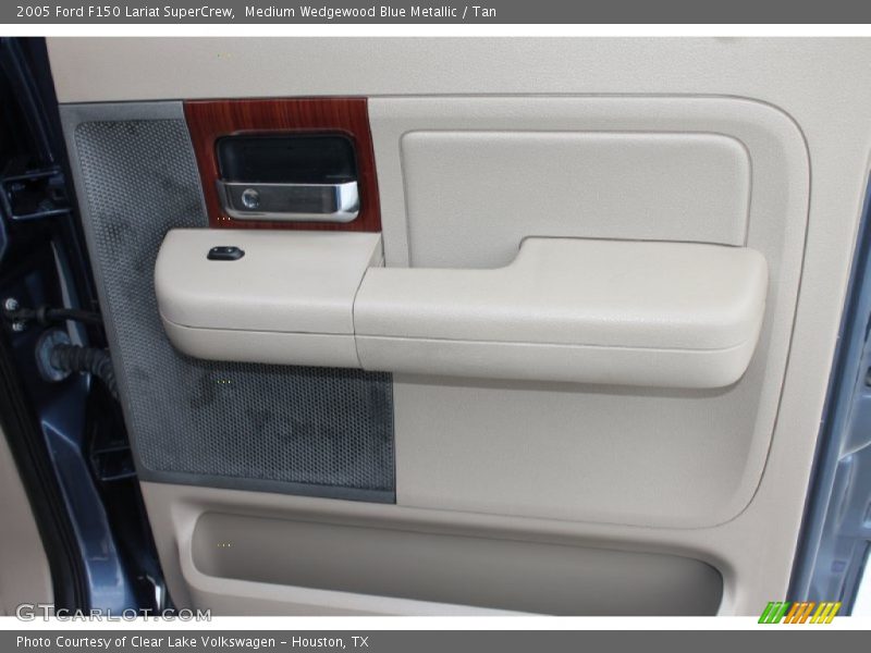 Medium Wedgewood Blue Metallic / Tan 2005 Ford F150 Lariat SuperCrew