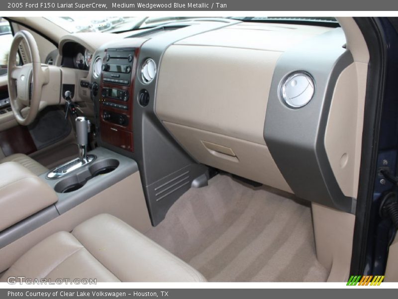 Medium Wedgewood Blue Metallic / Tan 2005 Ford F150 Lariat SuperCrew