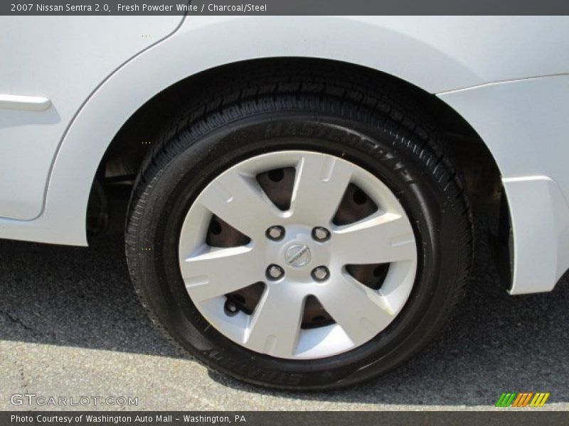 Fresh Powder White / Charcoal/Steel 2007 Nissan Sentra 2.0