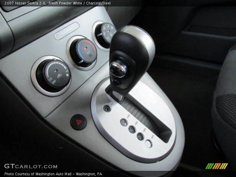 Fresh Powder White / Charcoal/Steel 2007 Nissan Sentra 2.0