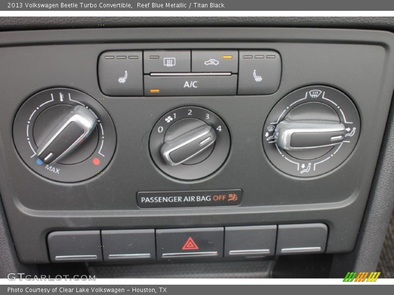 Controls of 2013 Beetle Turbo Convertible