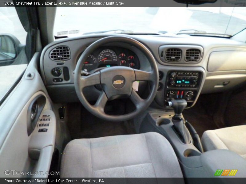 Dashboard of 2006 TrailBlazer LS 4x4