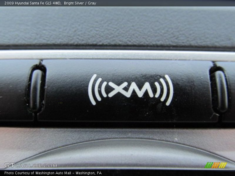 Bright Silver / Gray 2009 Hyundai Santa Fe GLS 4WD