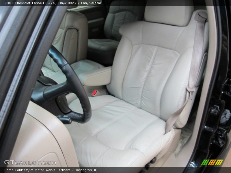 Onyx Black / Tan/Neutral 2002 Chevrolet Tahoe LT 4x4
