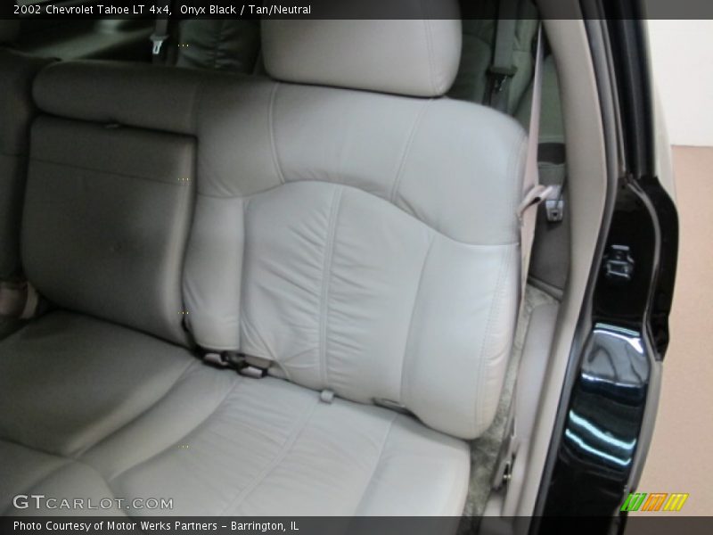 Onyx Black / Tan/Neutral 2002 Chevrolet Tahoe LT 4x4