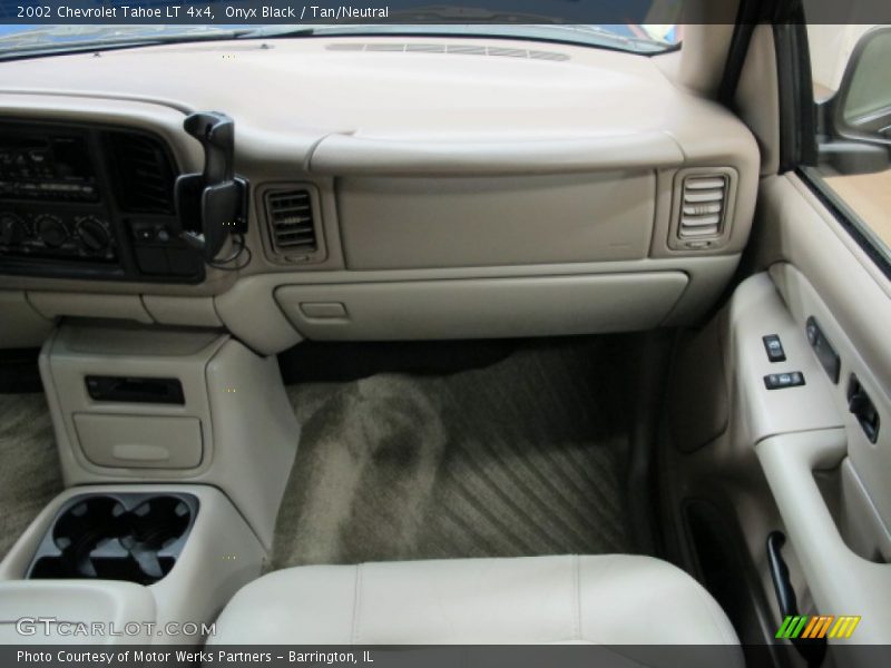 Onyx Black / Tan/Neutral 2002 Chevrolet Tahoe LT 4x4