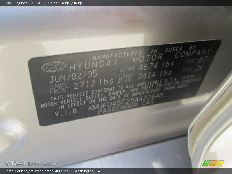 Golden Beige / Beige 2005 Hyundai XG350 L