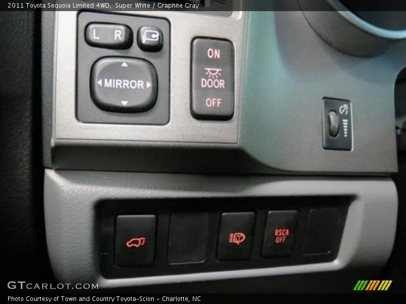 Controls of 2011 Sequoia Limited 4WD