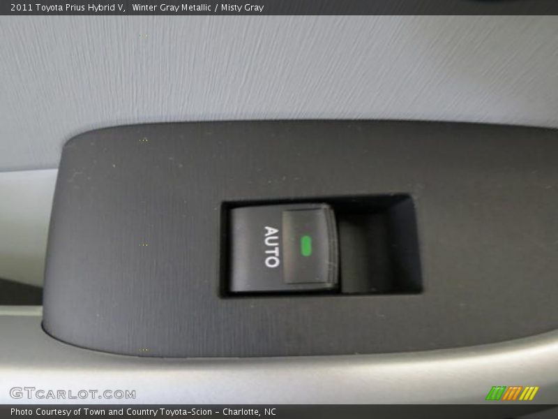 Winter Gray Metallic / Misty Gray 2011 Toyota Prius Hybrid V