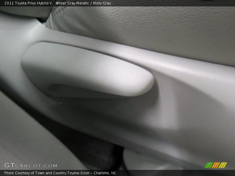 Winter Gray Metallic / Misty Gray 2011 Toyota Prius Hybrid V