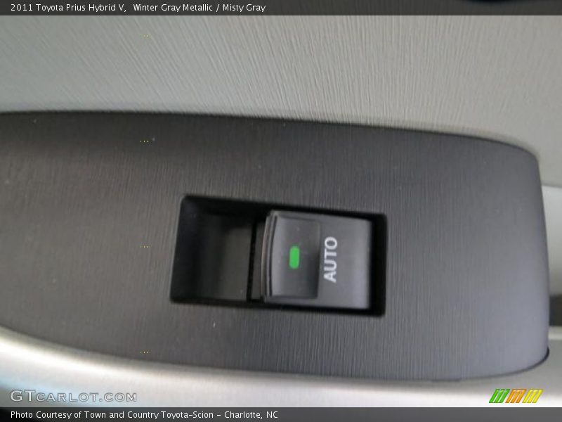 Winter Gray Metallic / Misty Gray 2011 Toyota Prius Hybrid V