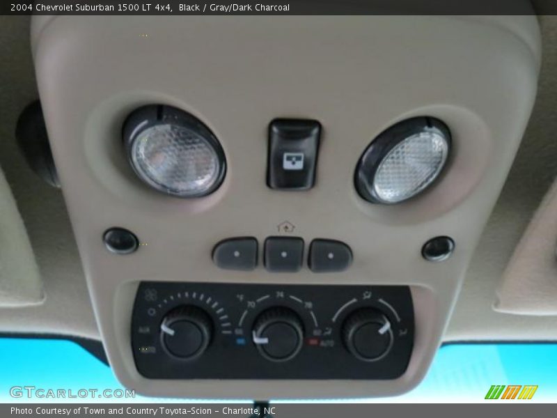 Controls of 2004 Suburban 1500 LT 4x4