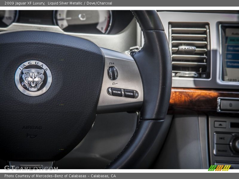 Controls of 2009 XF Luxury