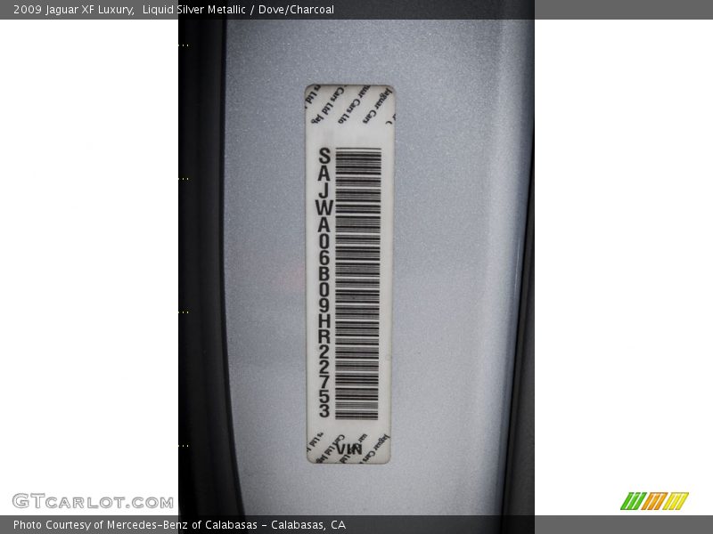 Liquid Silver Metallic / Dove/Charcoal 2009 Jaguar XF Luxury