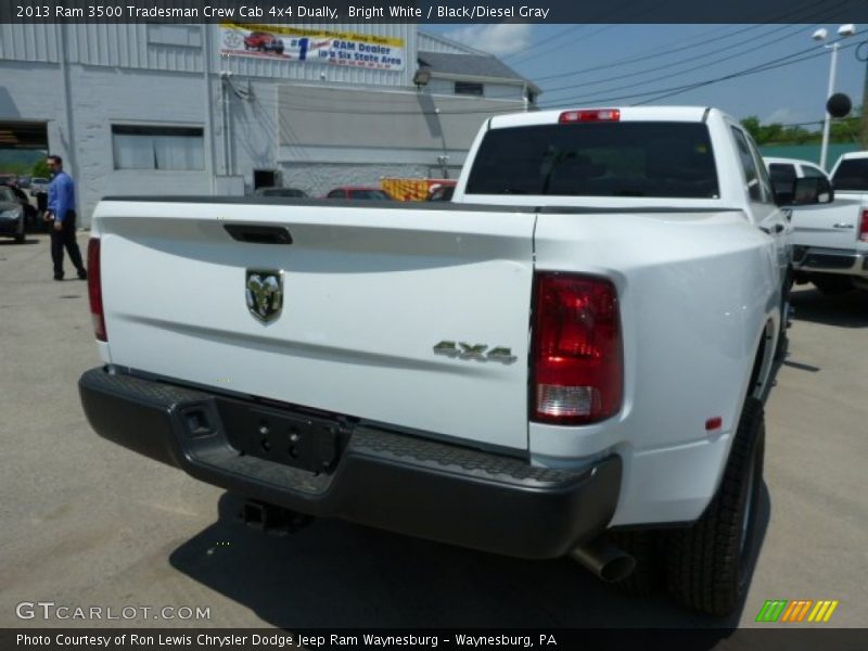 Bright White / Black/Diesel Gray 2013 Ram 3500 Tradesman Crew Cab 4x4 Dually