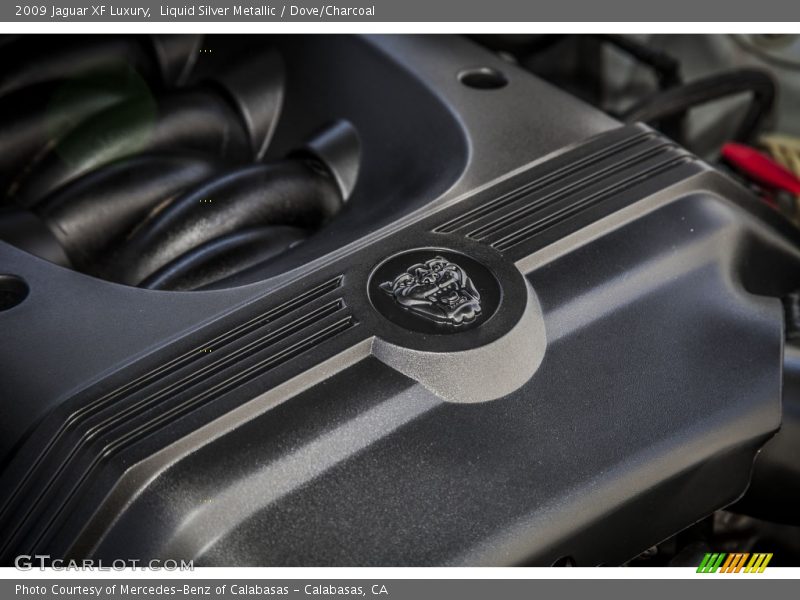 Liquid Silver Metallic / Dove/Charcoal 2009 Jaguar XF Luxury